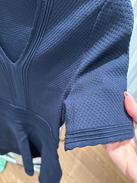 Тъмно синя плетена къса рокля Sandro