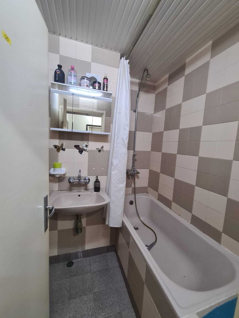Продава се Двустаен апартамент в Хасково, Възраждане - 62 кв.м за 823 €/кв.м - Снимка #10