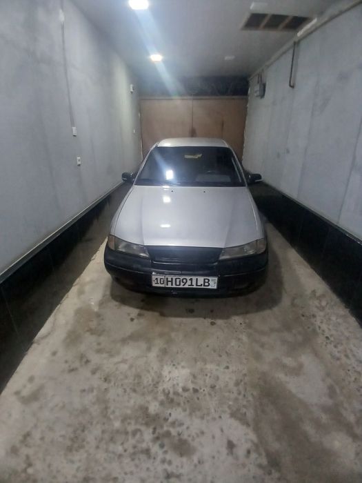 Neksa 1 sotiladi 2003 yil