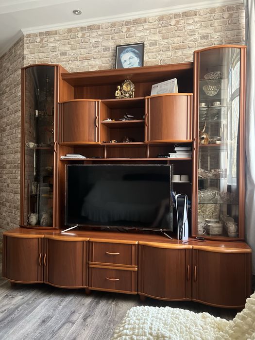 Стенка в гостиную