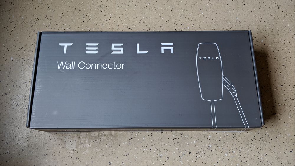 Tesla wall connector charger incarcator 3 faze
