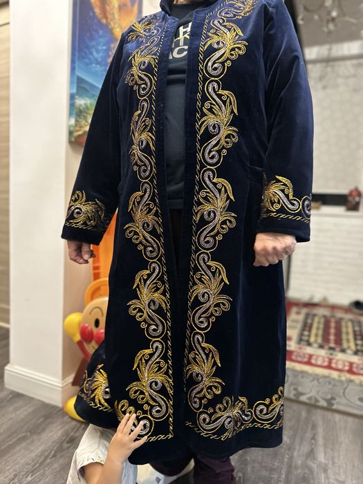 Камзол шапан , прошитый с золотыми нитями