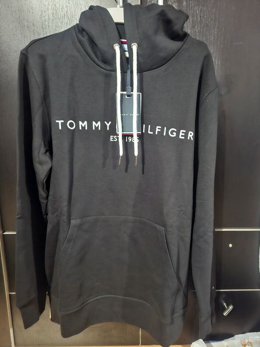 Alege-ți  hanoracul perfect și straluceste. De la L la XXL- Hugo boss,