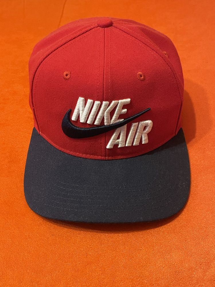 Шапка Nike Air