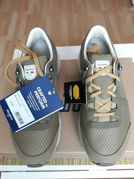 Semighete drumetii Dolomite.