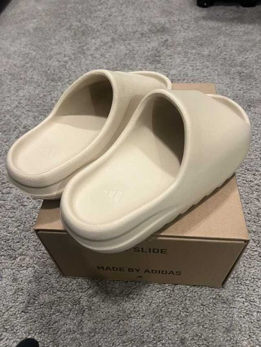 Adidas Yeezy Slide