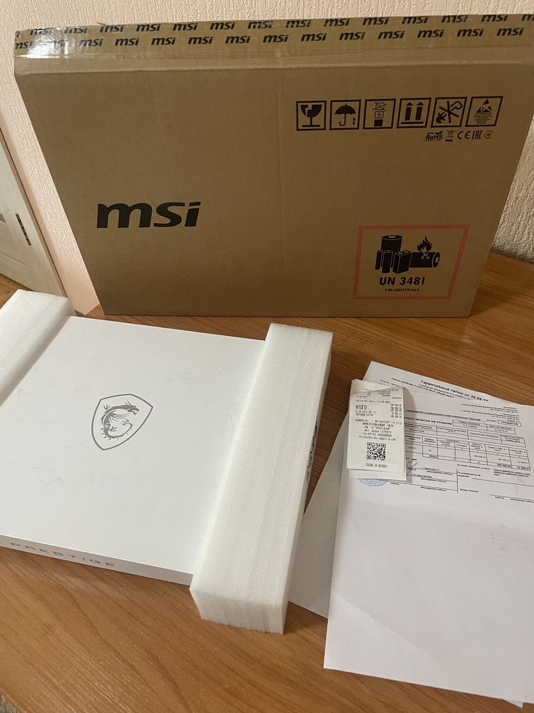 Ноутбук MSI Modem 14