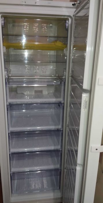 Продам морозильную камеру.