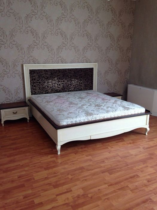 Кровать двуспальная