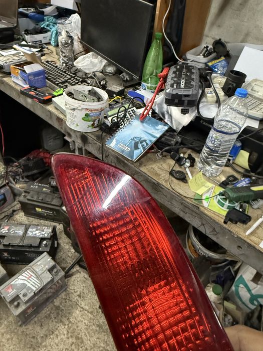 Оригинален стоп за броня от Audi Q3 8U десен с лека забележка