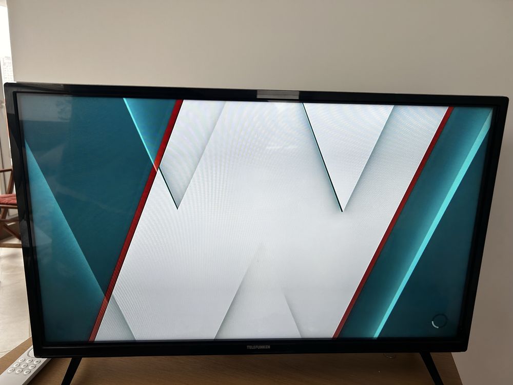 Смарт телевизор Telefunken 32 Full HD