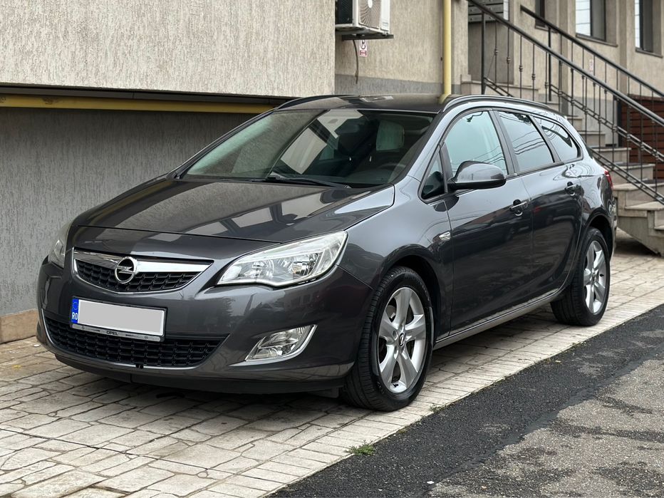 Opel Astra J 2011 1.7 cdti 110 CP Euro 5