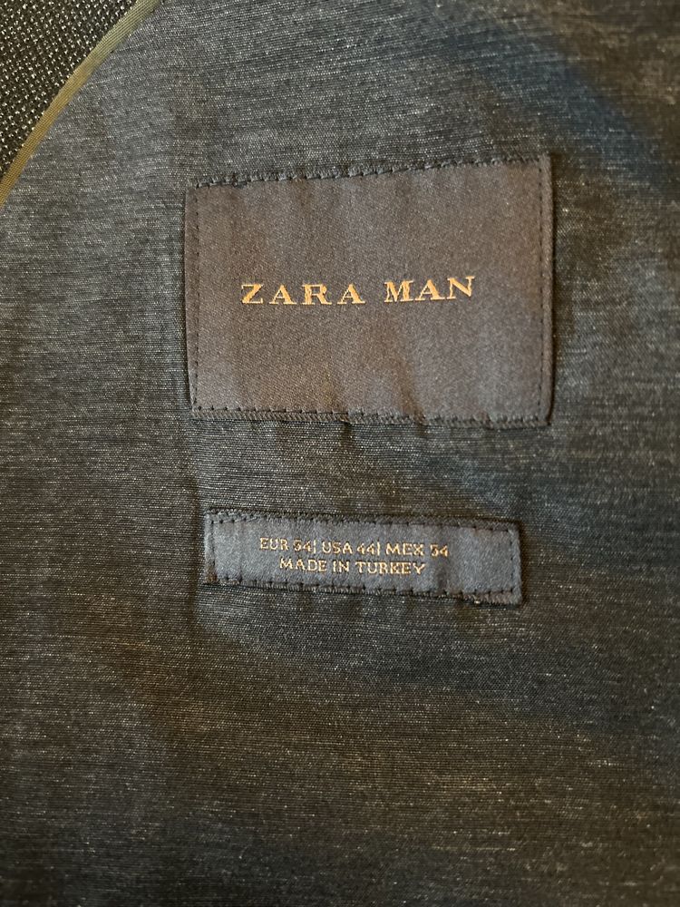 Costum barbat Zara