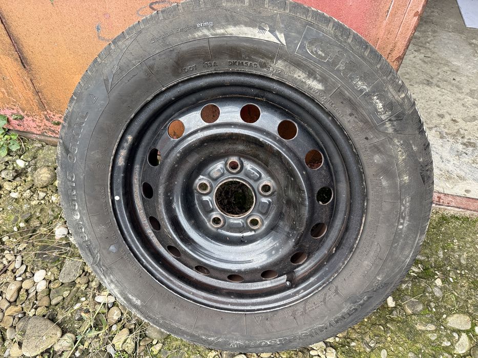 Set Jante Tabla R 15 Hyundai .