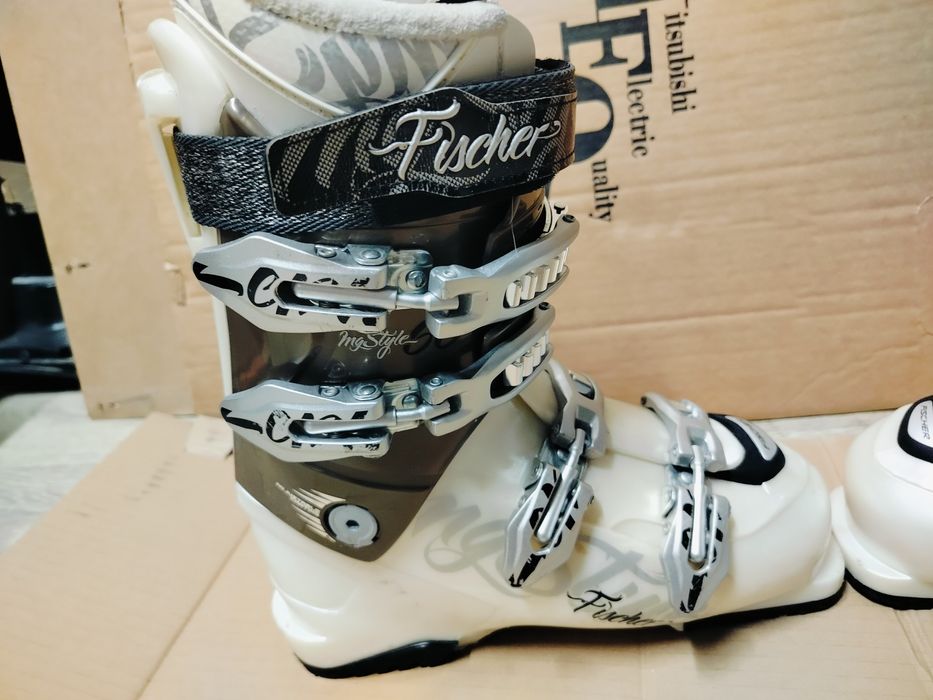 Дамски ски обувки Fischer 38