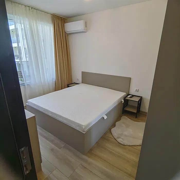 Двустаен имот в кв. Остромила