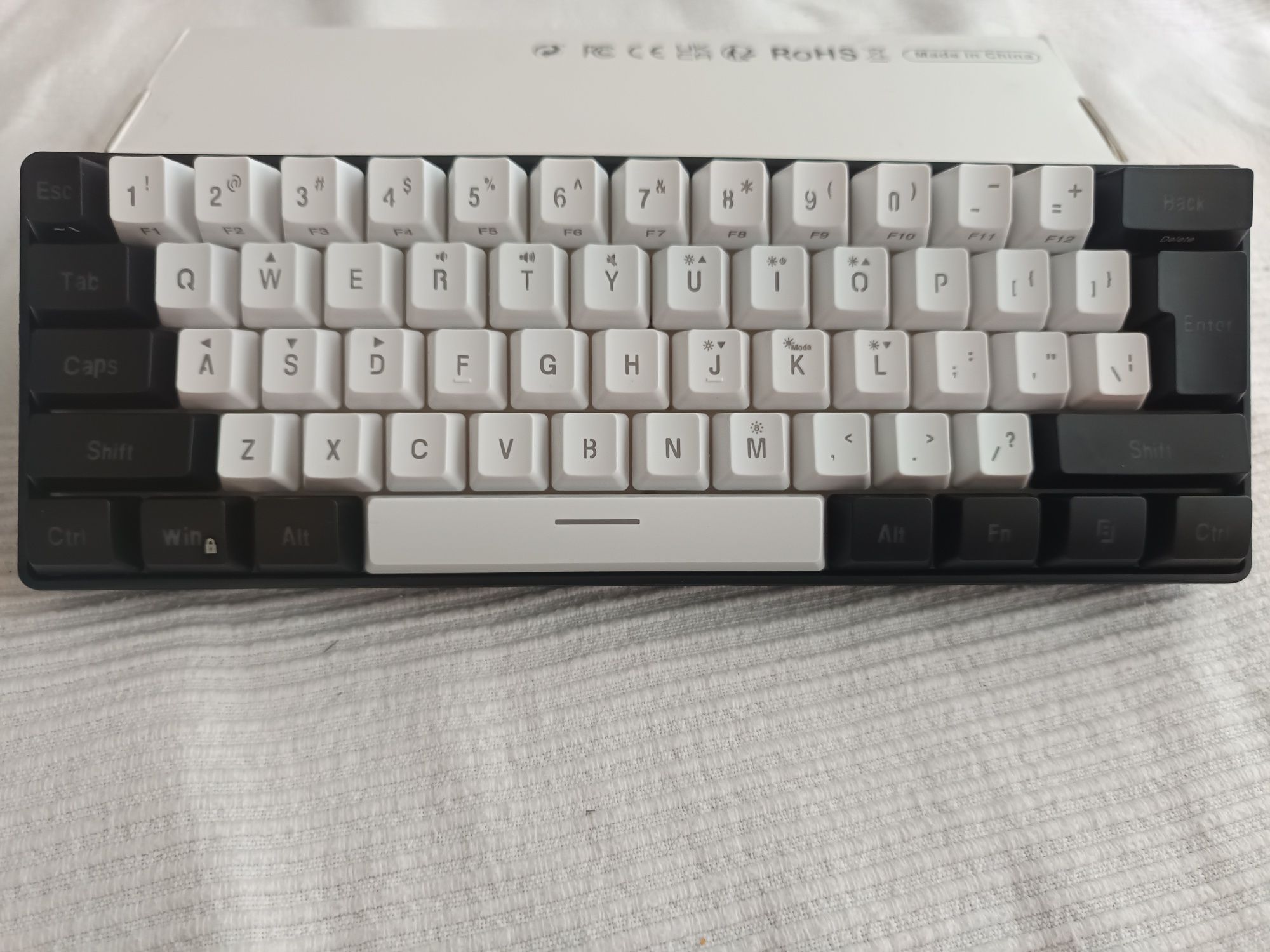 Snpurdiri V800 gaming keyboard