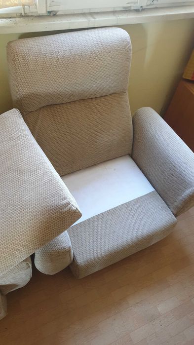 Претапицирана, холна гарнитура