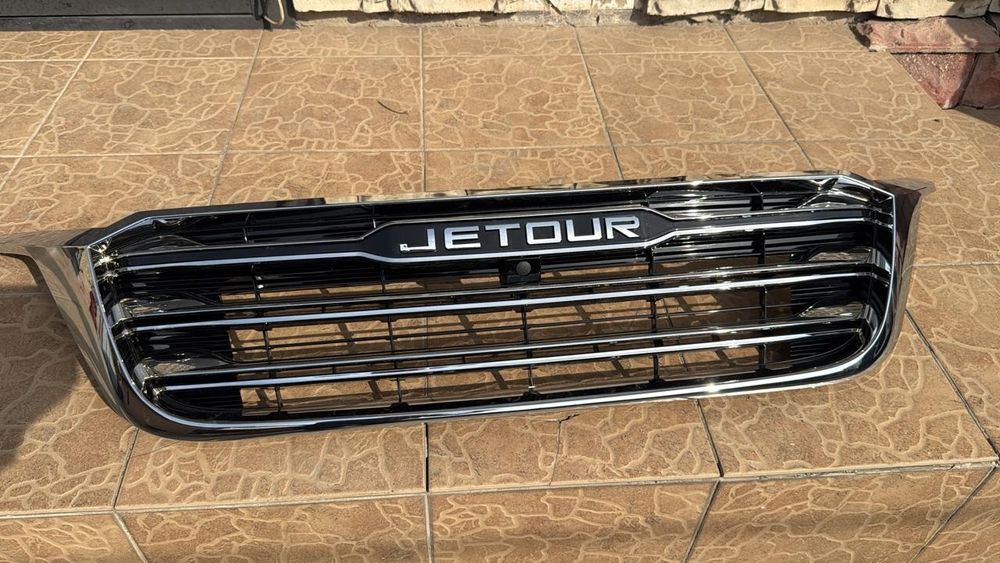 Продам решетка радиатора jetour х70