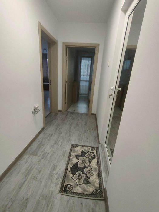 Дава се под наем Двустаен апартамент в Бургас, Славейков - 65 кв.м за 510 € - Снимка #2