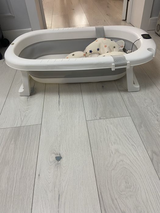 Продам детскую ванночку бу