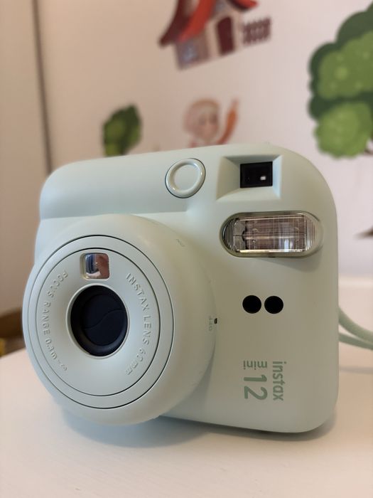 Aparat foto fujifilm instax mini 12 copii