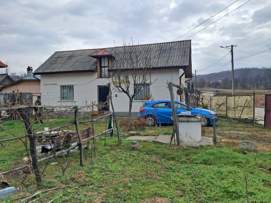Casa +Teren de vânzare la munte