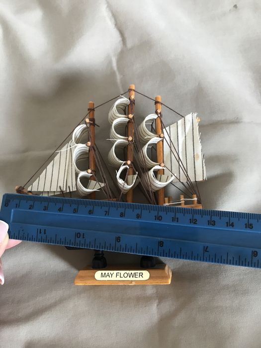 Decoratiune macheta din lemn " May Flower"