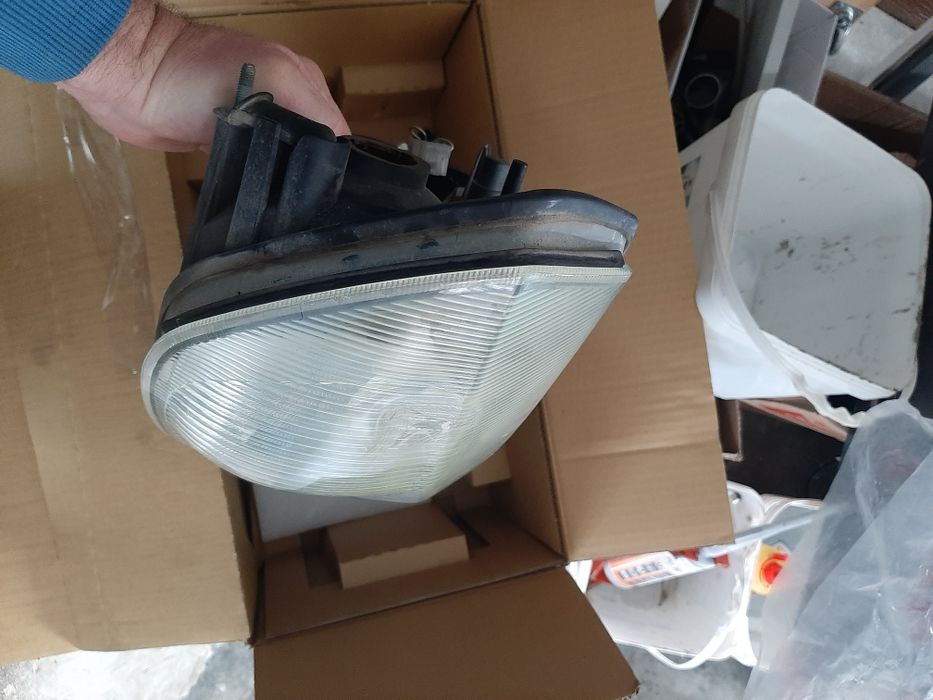 Десен Фар За Форд Транзид 2004г.