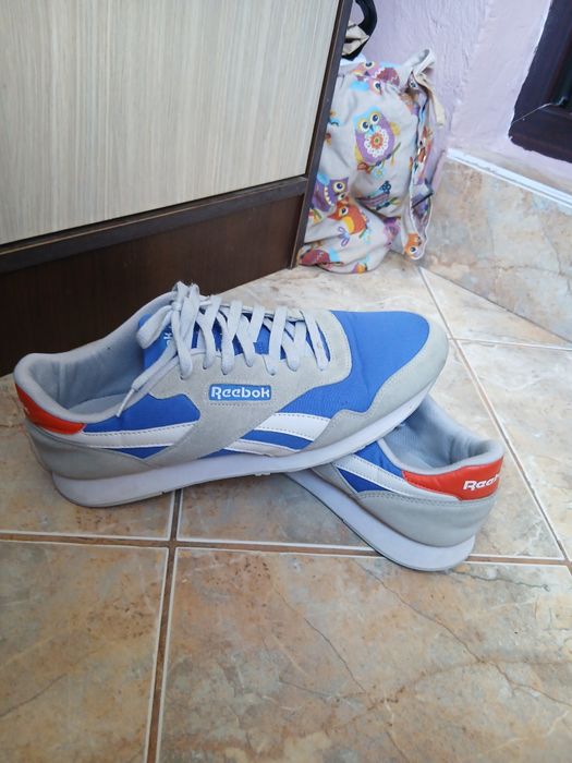 Vând adidas reebok marime 44.5
