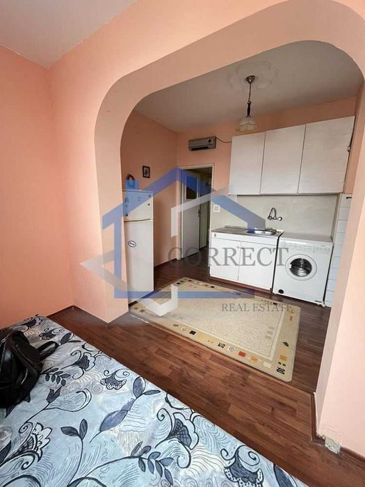 Дава се под наем Двустаен апартамент в Варна, Възраждане 2 - 40 кв.м за 153 € - Снимка #1