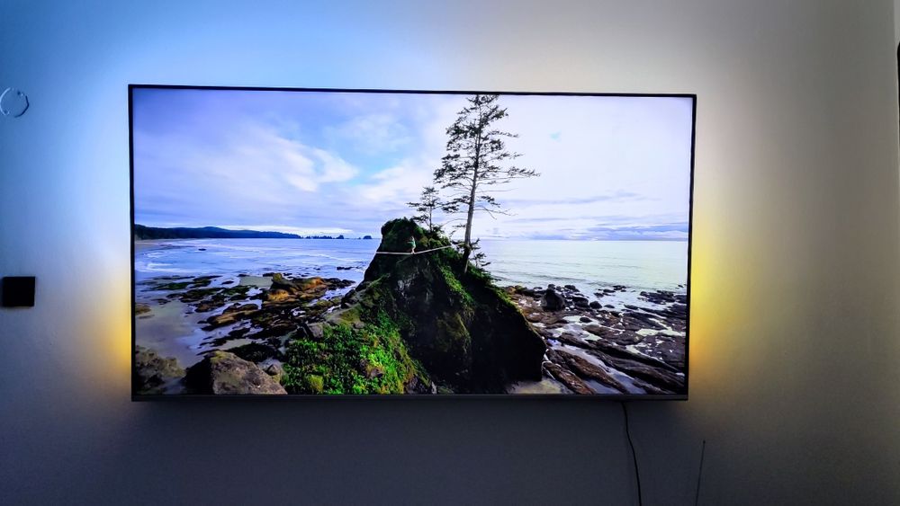 Smart TV Philips Ambilight The One 176 cm