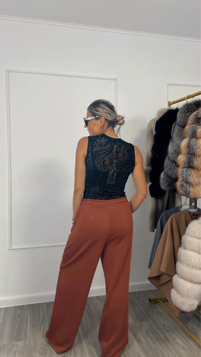 Pantaloni casual culoare senzationala pentru sezonul rece