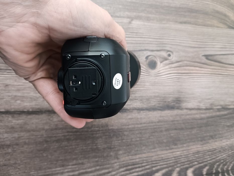 Blitz Neewer 76w TTL display Oled pentru Sony