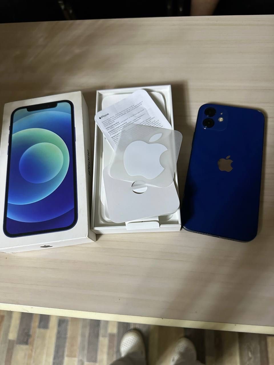 iPhone 12 LLA / 64 GB / blue