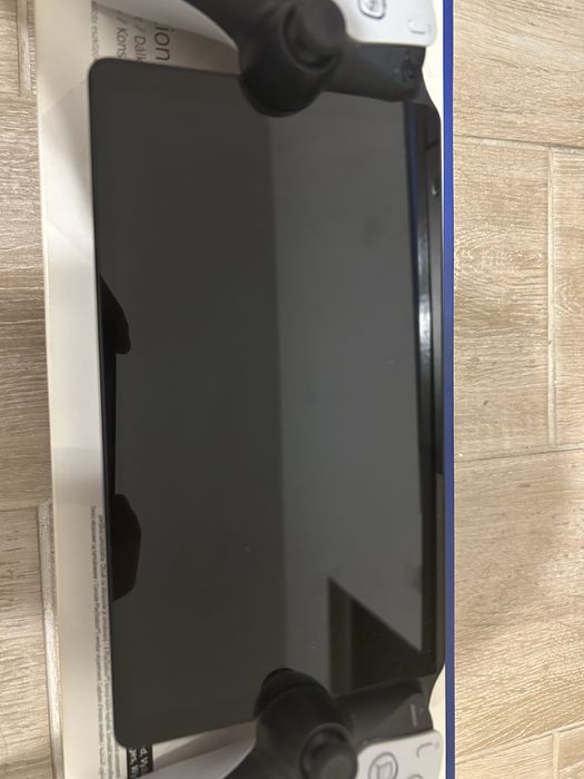 PlayStation Portal PS5 – Ca Nou, Folosit 2 Ori, Cutie Originală