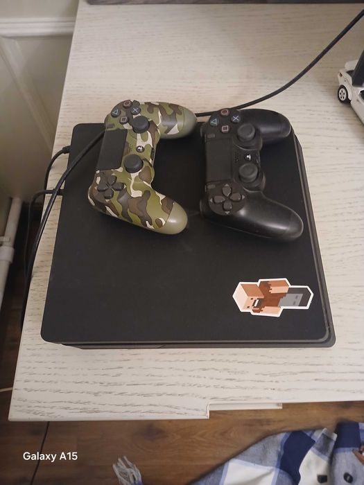 Playstation 4 с 2 джостиками так же игры за них оплачивать отдельно