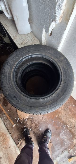 Продам шины размером 185/75. R 16