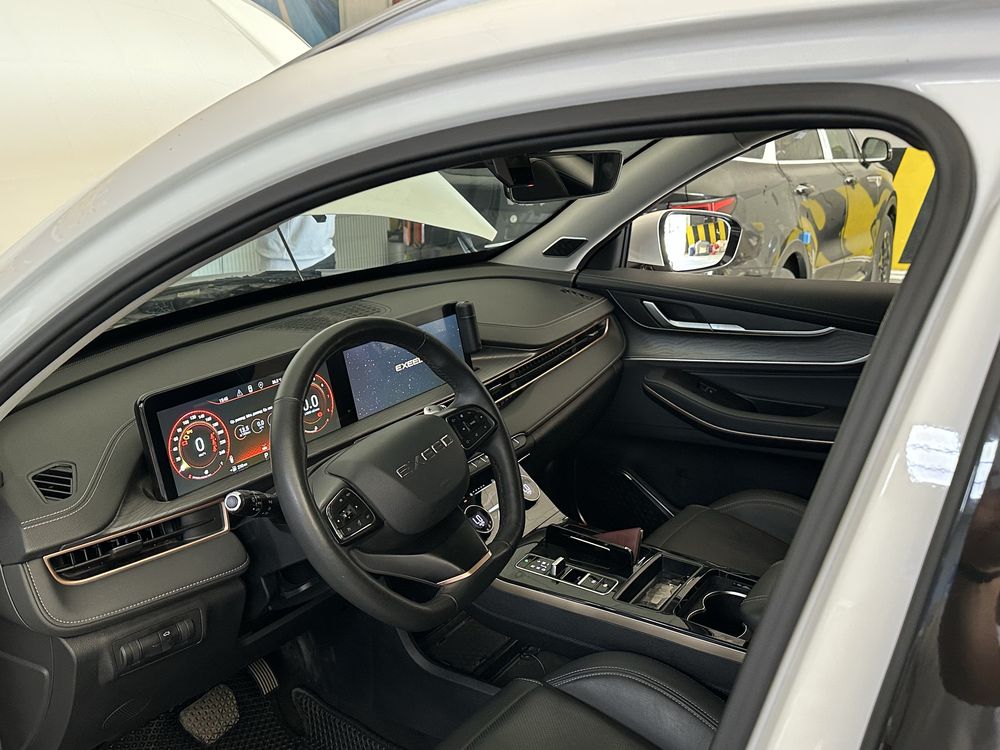 Exeed LX Premium 1.5 Turbo