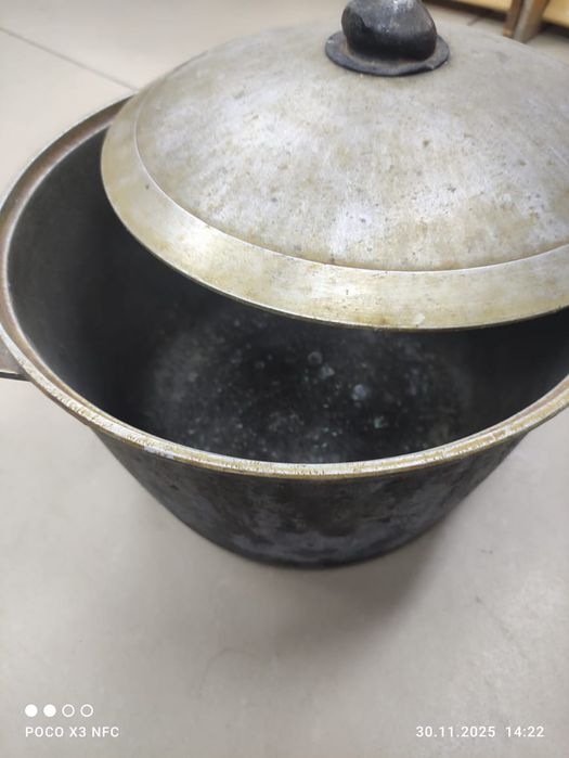 Посуда , казан б/у Кукмара , 10 литров в отличном состоянии