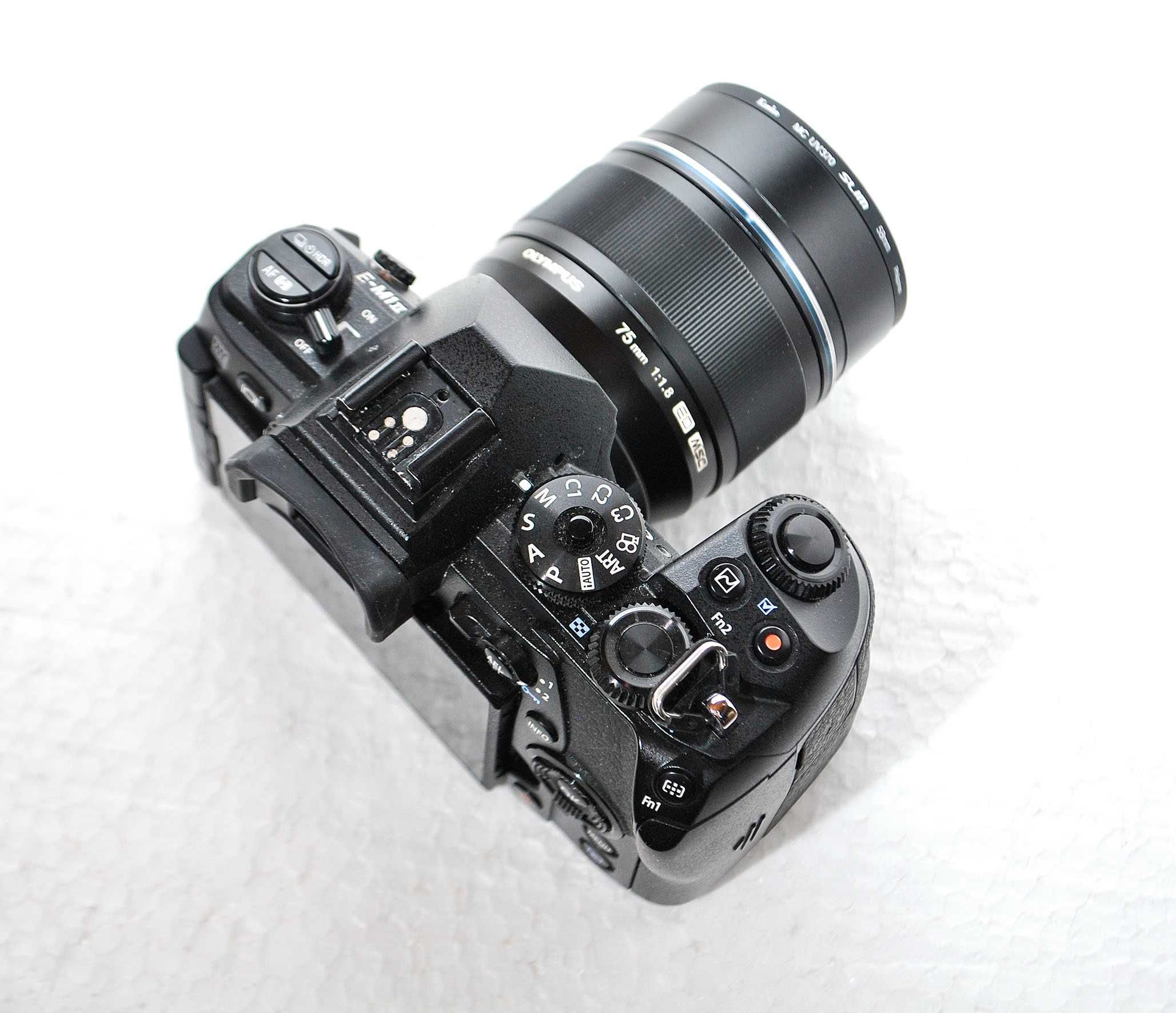 Olympus OM-D E-M1 II