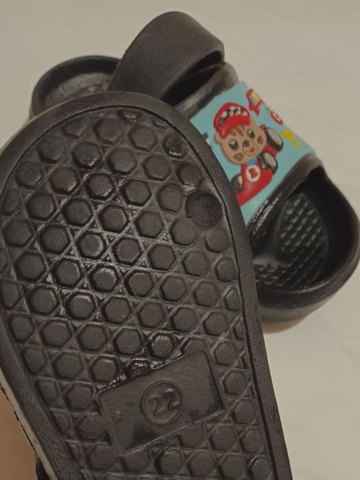 Papuci bebe 18 si 22