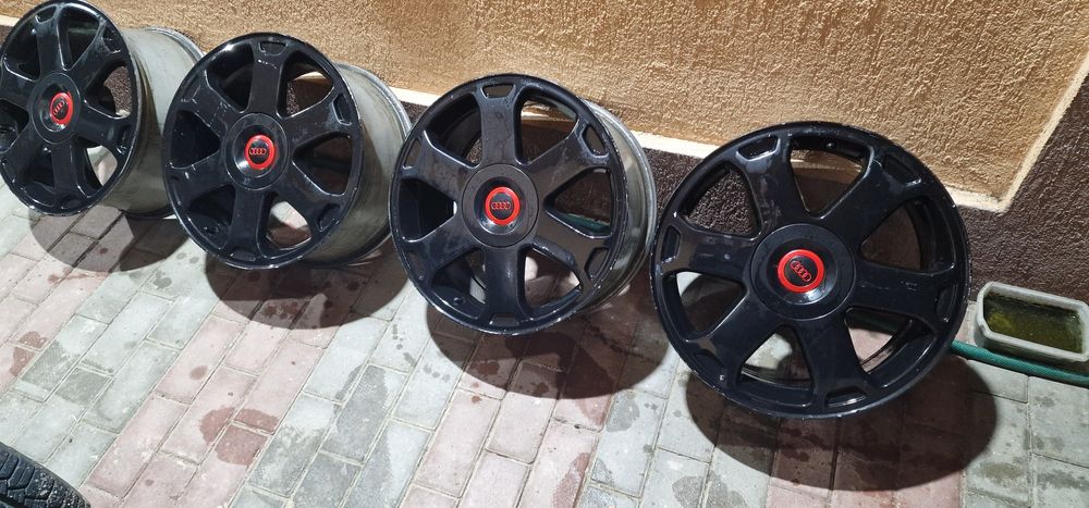 Vând jante aliaj R17