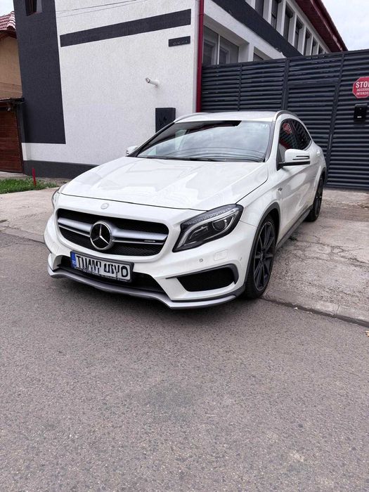 Mercedes GLA 45 AMG / 2.0 benzina/4x4/Camera/Navi/Harman Kardon/Recaro