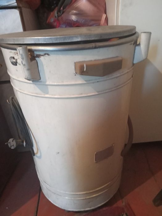 Продам стиральную машину