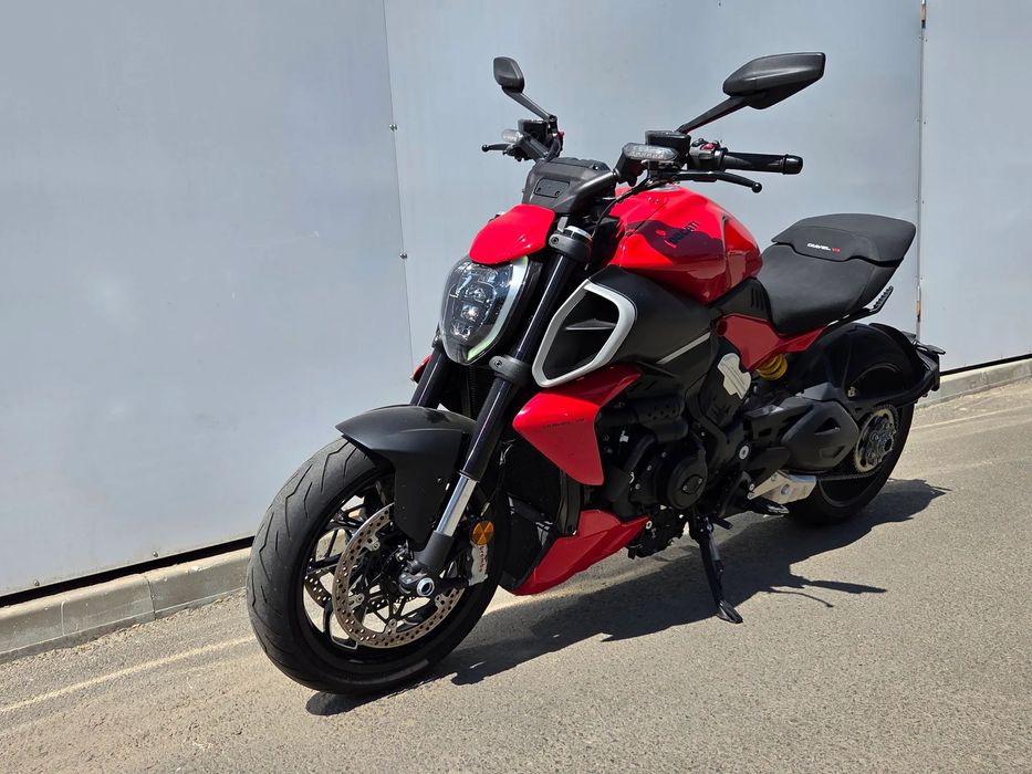 Ducati Diavel Ducati DIAVEL V4 2025