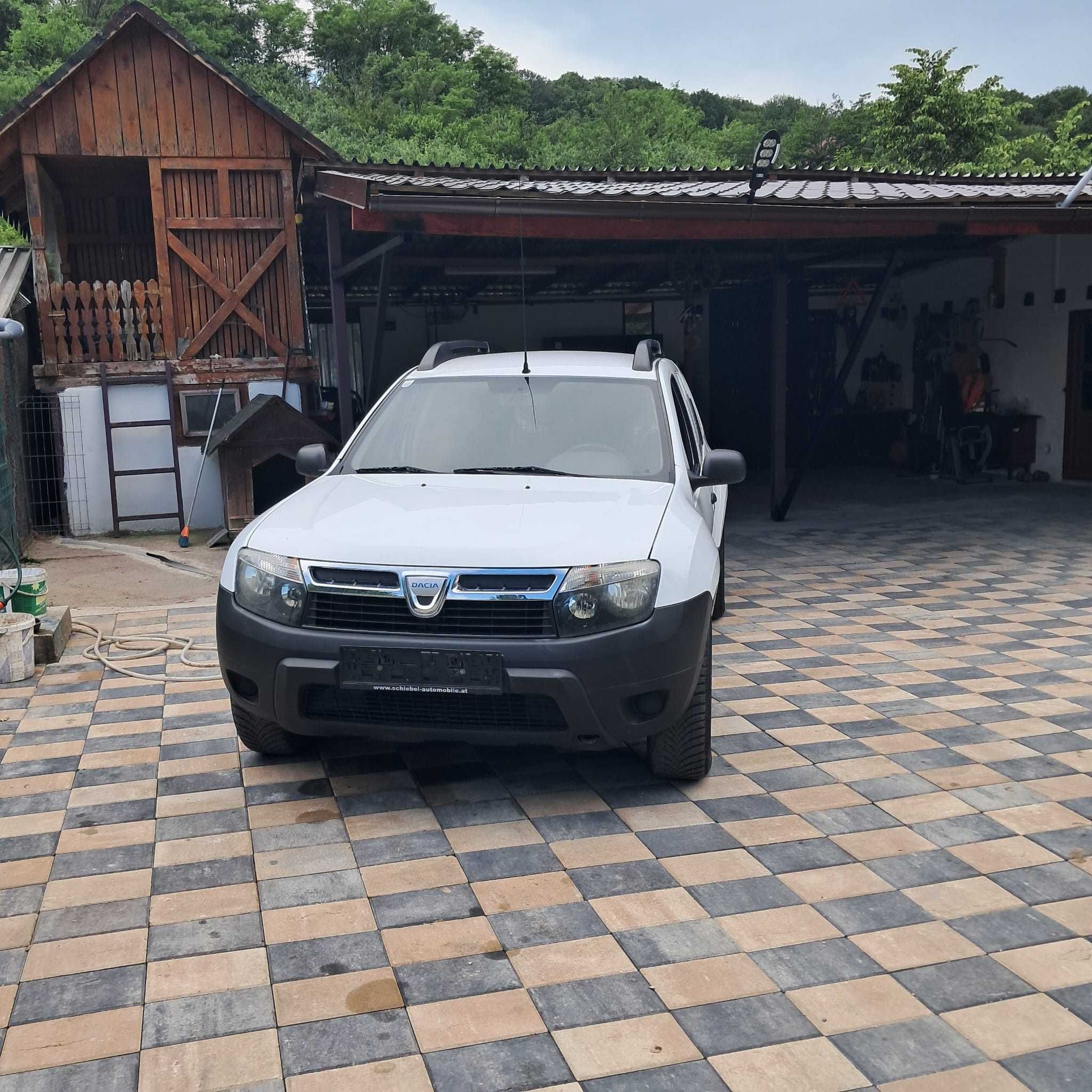 Dacia Duster 1.6 Benizina 4x4 Autoutilitara an 2011