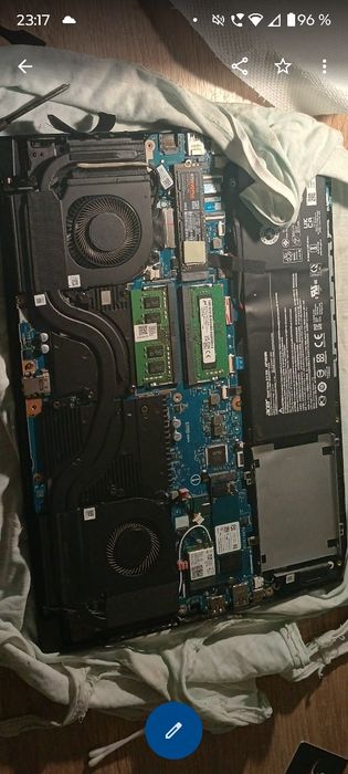 Asamblare/mentenanțe-laptopuri,calculatoare și console.