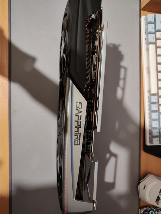 Placă video Radeon Rx 5700 xt sapphire nitro