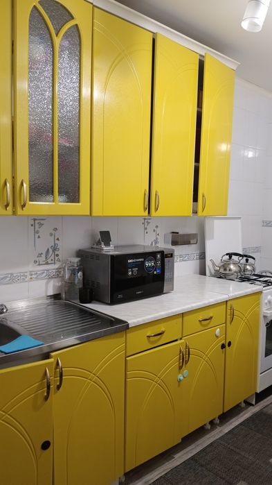 Продам кухонный гарнитур. Недорого